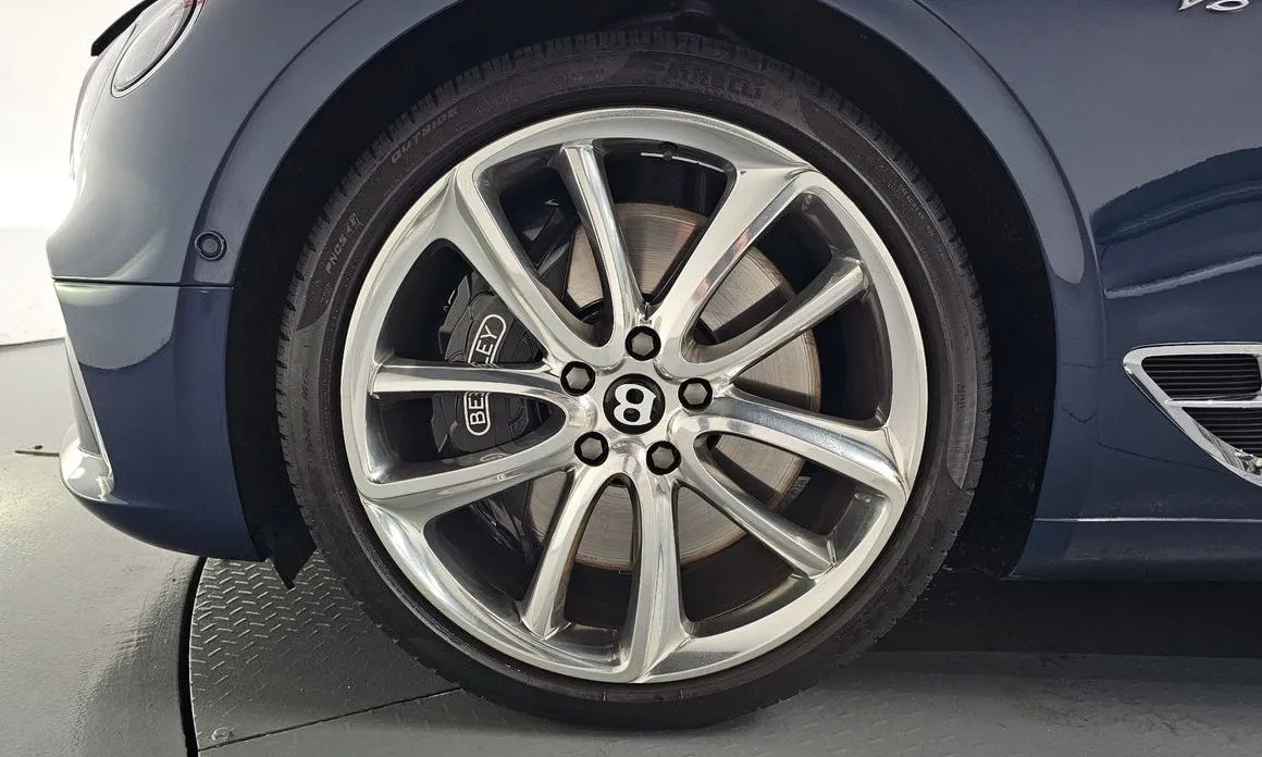 Bentley Continental 2022 из KR, фото 6