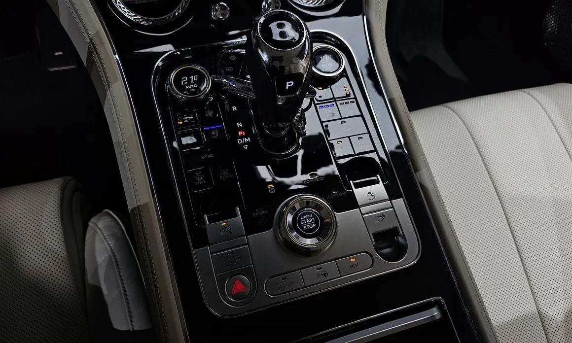 Bentley Continental 2022 из KR, фото 3