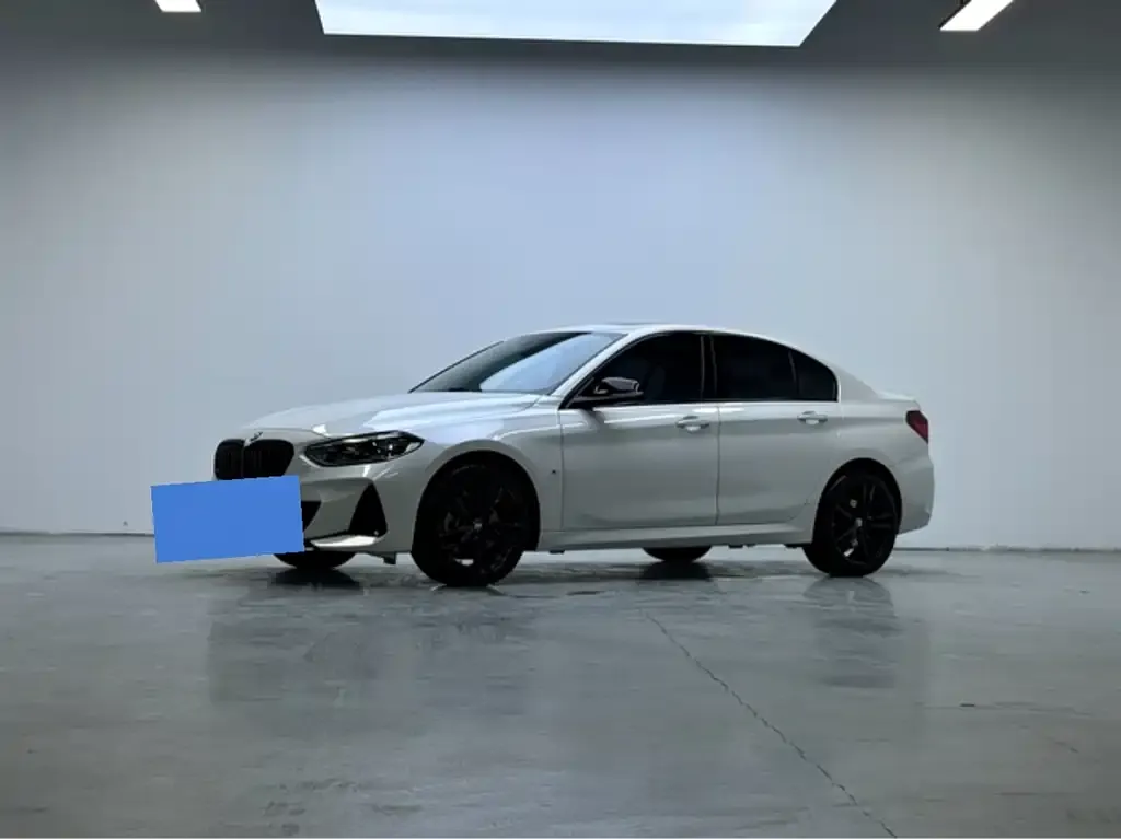 BMW 1 Series — фото 1