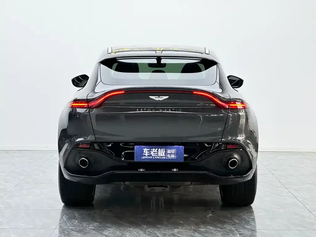 Aston Martin DBX — фото 4