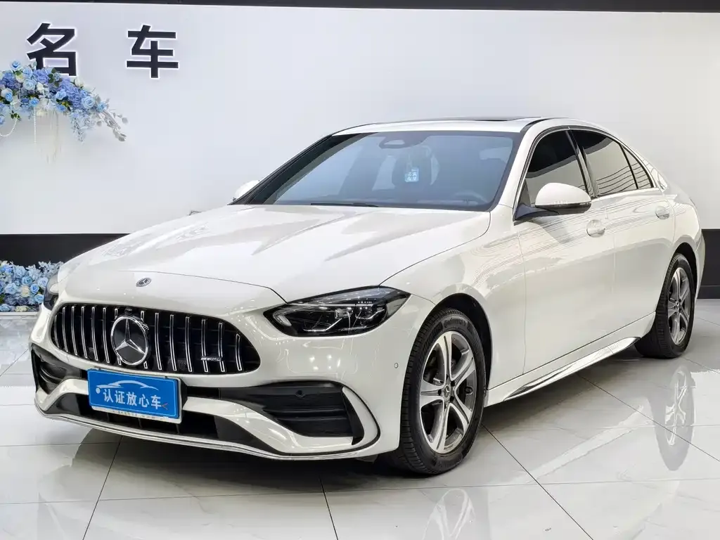 Mercedes-Benz C-Class — фото 1