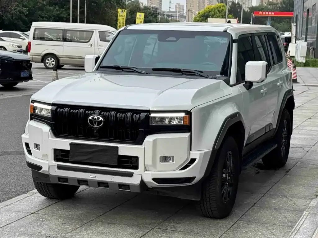 Toyota Prado 2024 из CN, фото 7