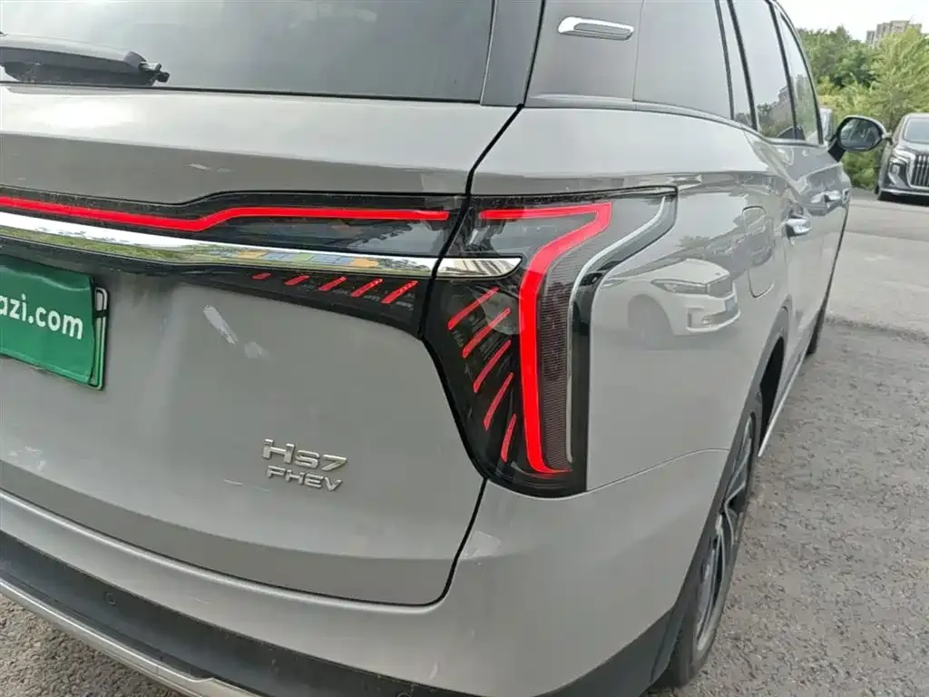 Hongqi HS7 PHEV — фото 2