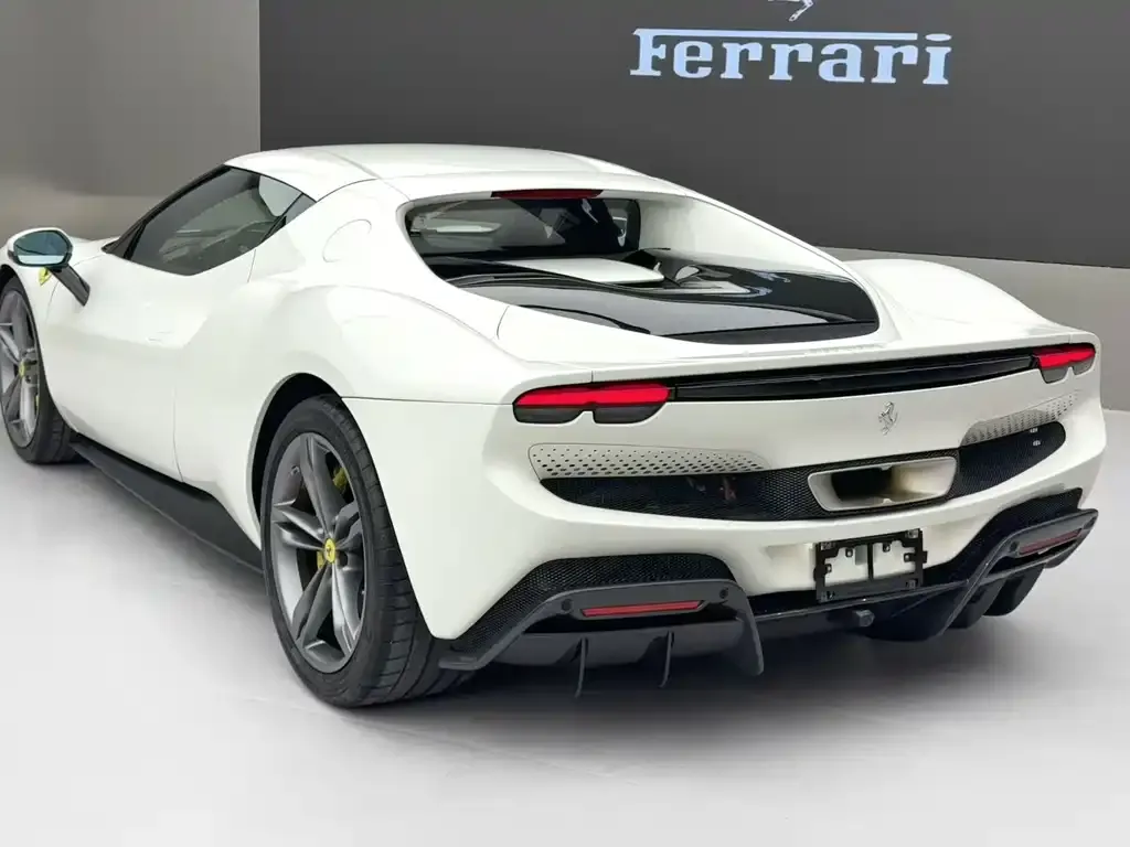 Ferrari 296 2023 из CN, фото 2