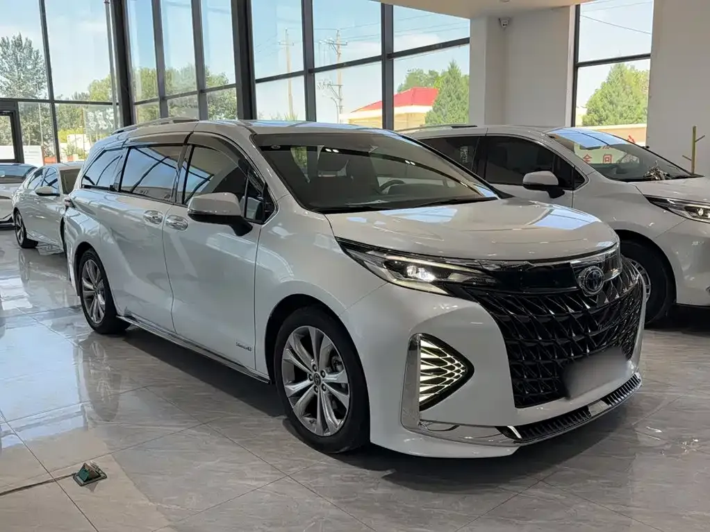 Toyota Sienna — фото 6