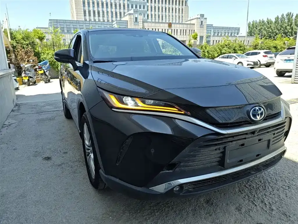 Toyota Harrier — фото 5