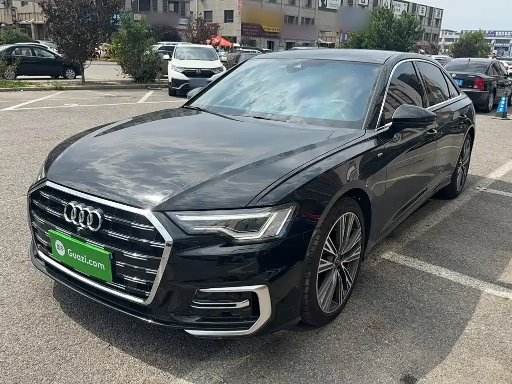 Audi A6L — фото 1