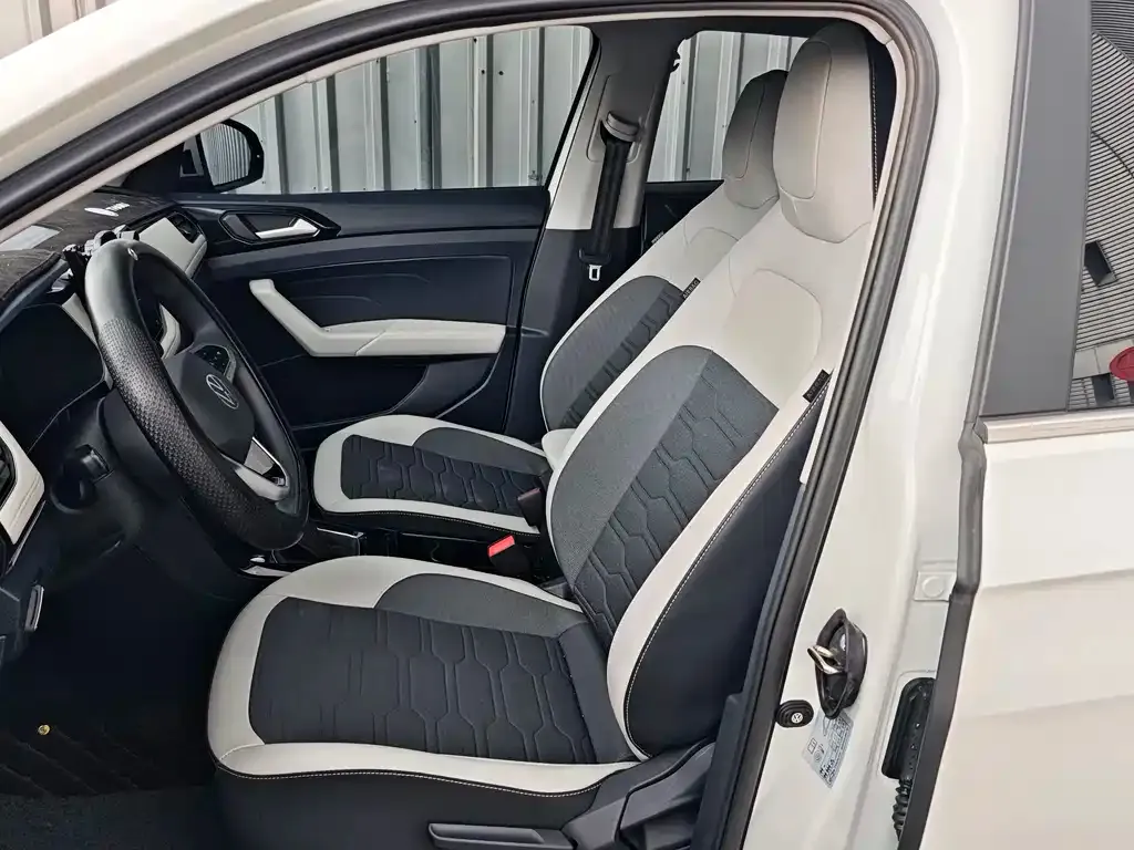 Volkswagen Tharu — фото 2