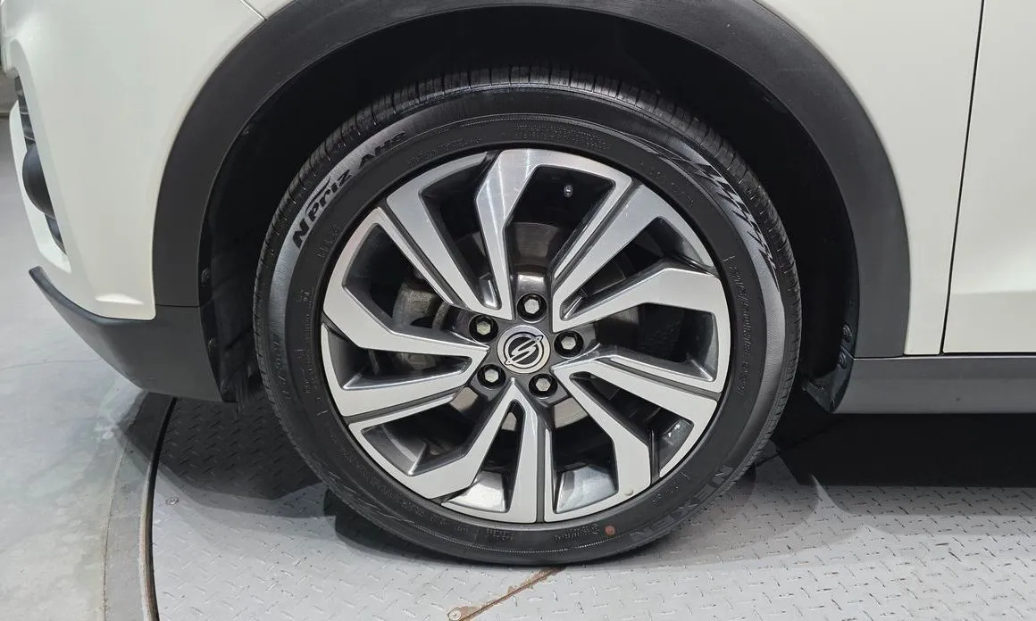 KG Mobility (Ssangyong) TIBOLI 2021 из KR, фото 7