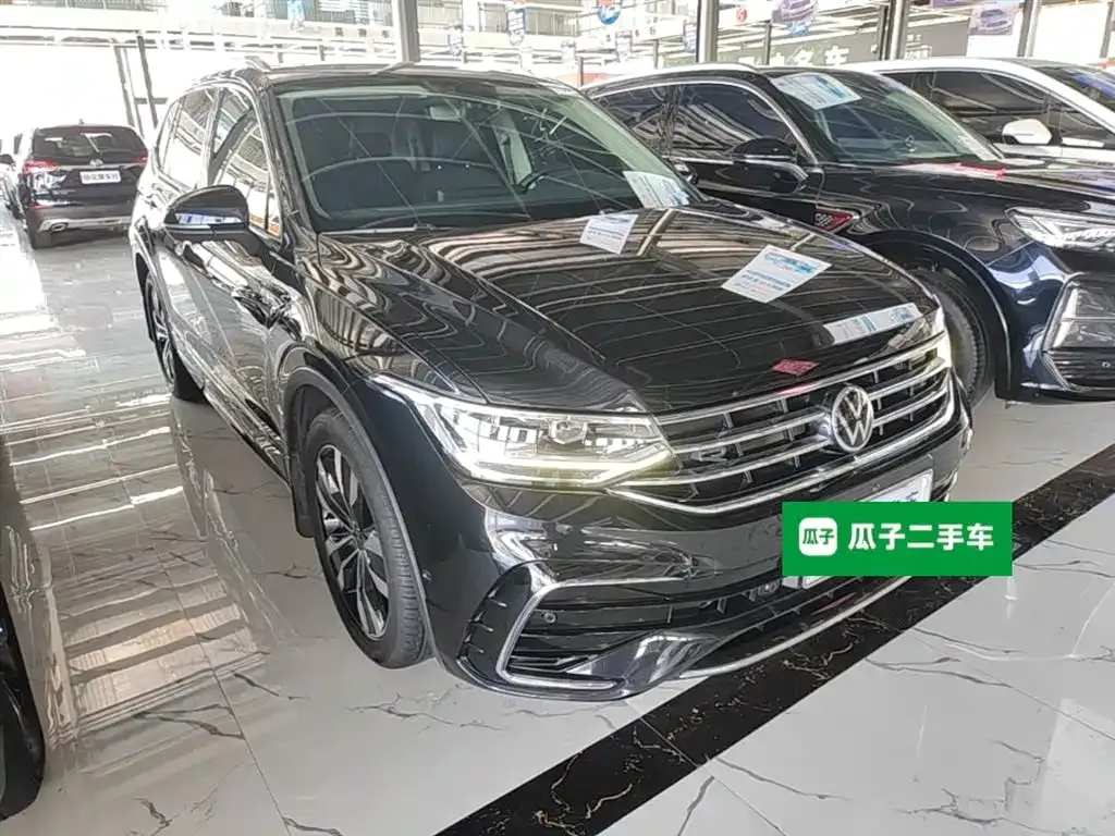 Volkswagen Tiguan L — фото 4