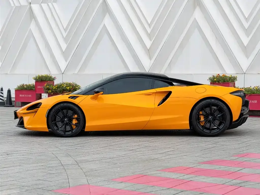 McLaren Artura 2025 из CN, фото 10