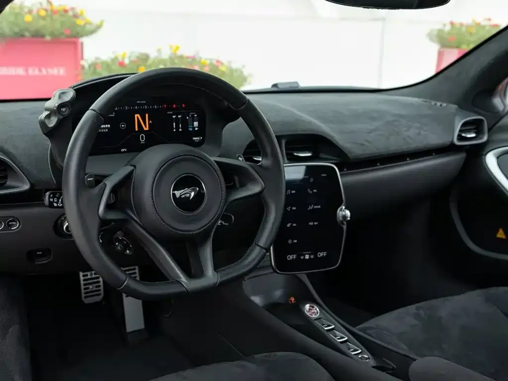 McLaren Artura 2025 из CN, фото 2