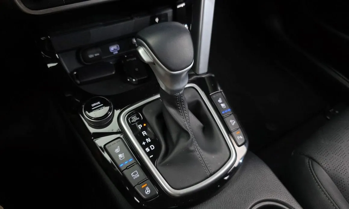 Kia Seltos 2023 из KR, фото 2