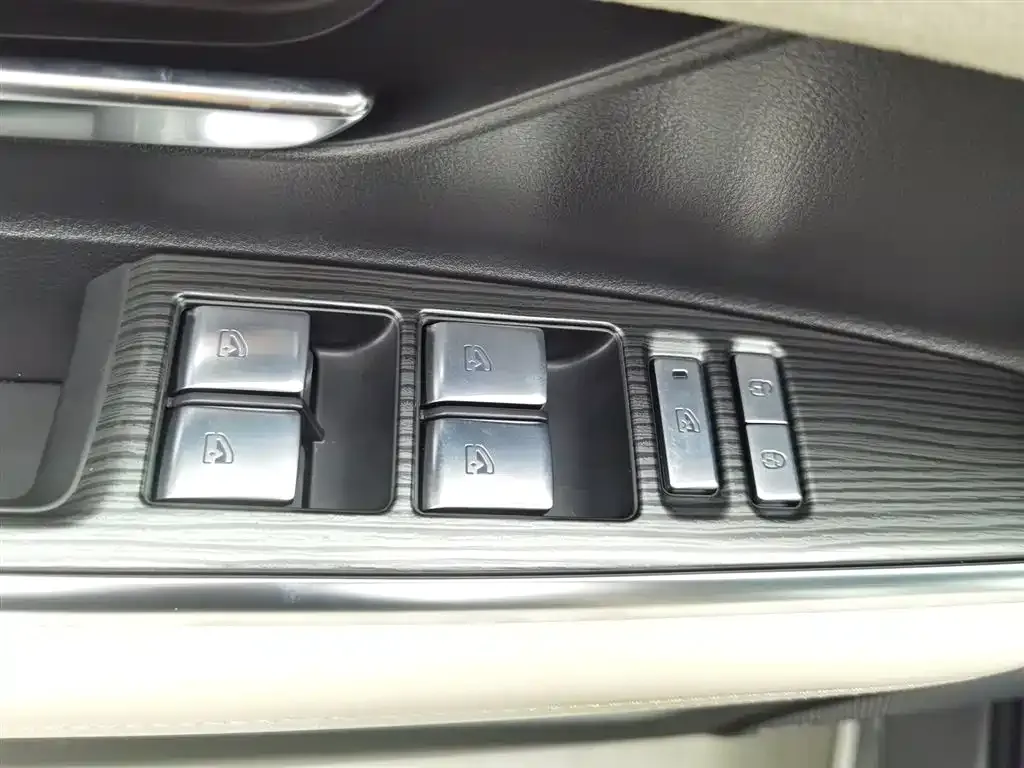 Mazda EZ-6 2026 из CN, фото 9
