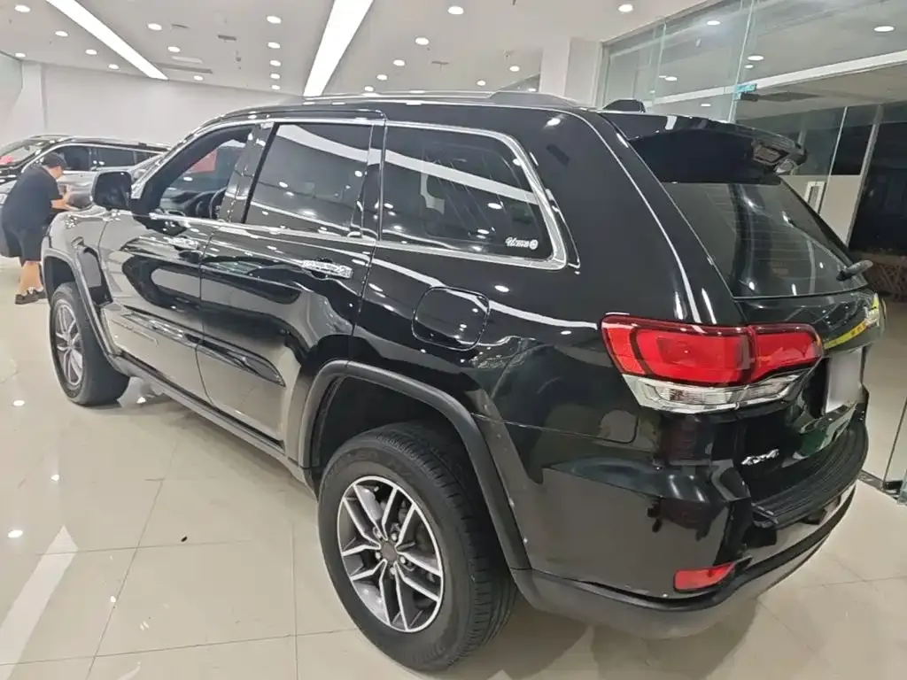 Jeep Grand Cherokee (Import) 2021 из CN, фото 6