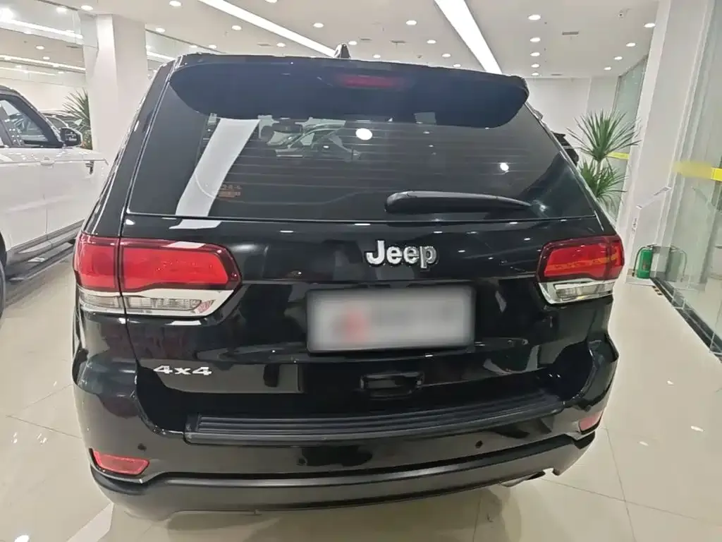 Jeep Grand Cherokee (Import) 2021 из CN, фото 10