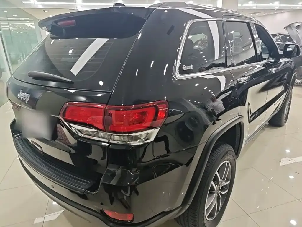 Jeep Grand Cherokee (Import) 2021 из CN, фото 7