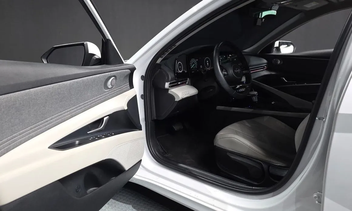Hyundai AVANTE 2021 из KR, фото 4