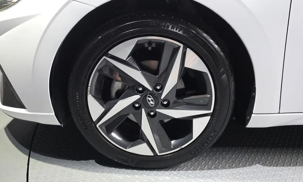 Hyundai AVANTE 2021 из KR, фото 5