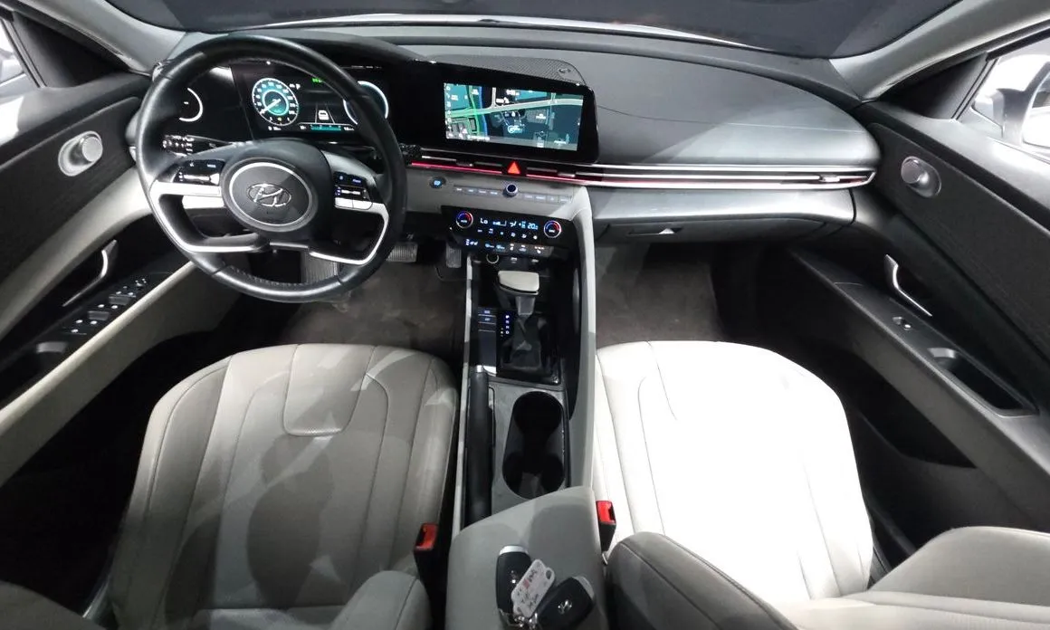 Hyundai AVANTE 2021 из KR, фото 6