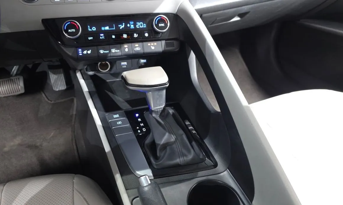 Hyundai AVANTE 2021 из KR, фото 9