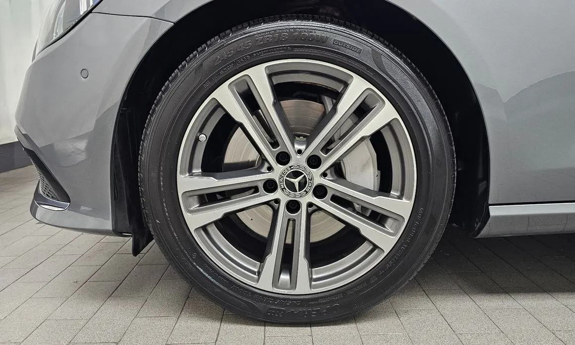 Mercedes-Benz E-Class 2021 из KR, фото 5