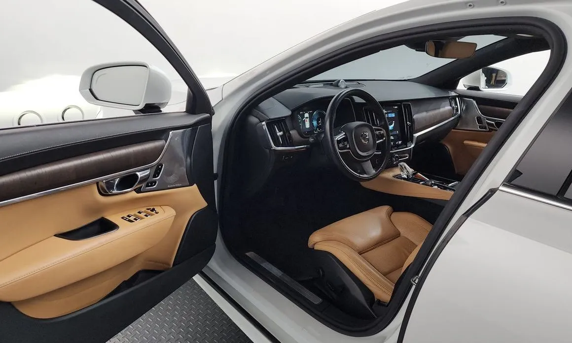 Volvo S90 2021 из KR, фото 3