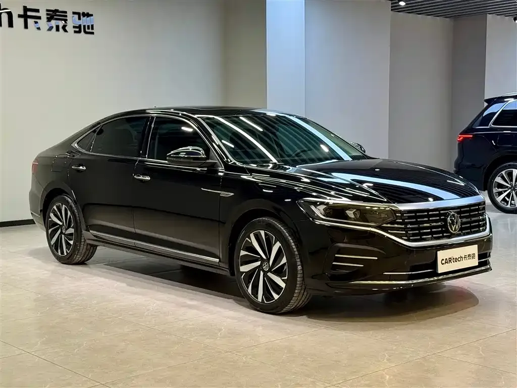 Volkswagen Passat — фото 10