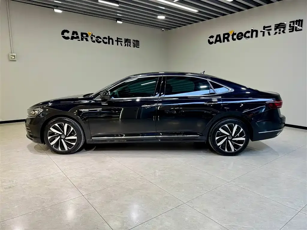 Volkswagen Passat — фото 8