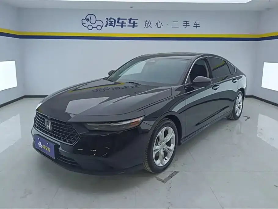 Honda Accord — фото 1