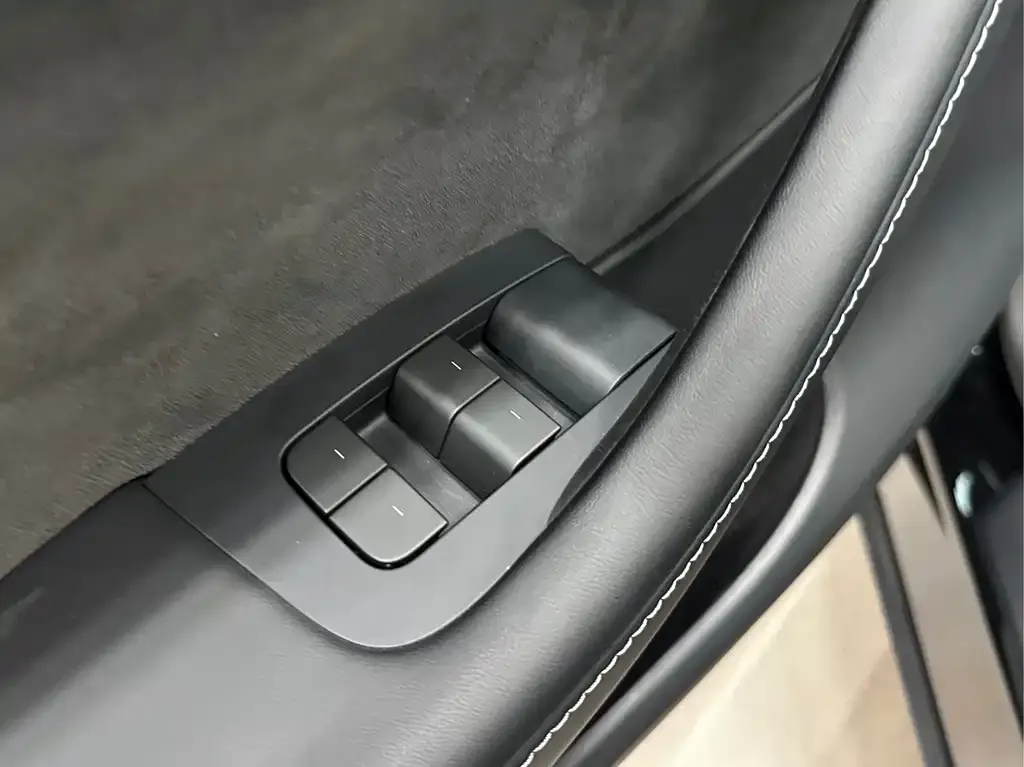 Tesla Model Y 2023 из CN, фото 8