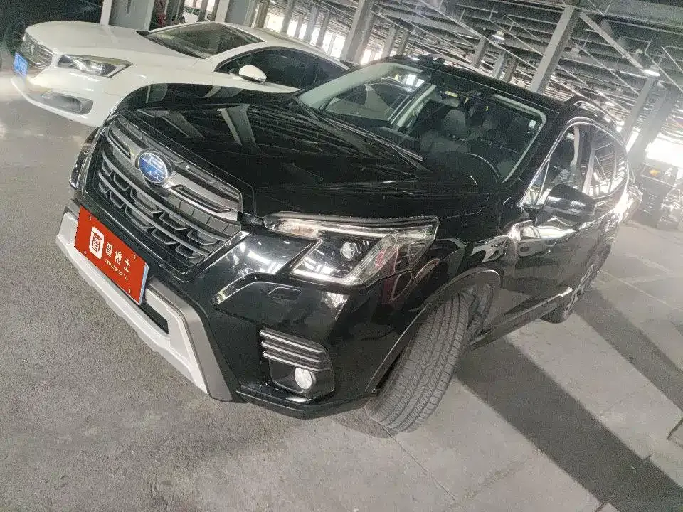 Subaru Forester — фото 1