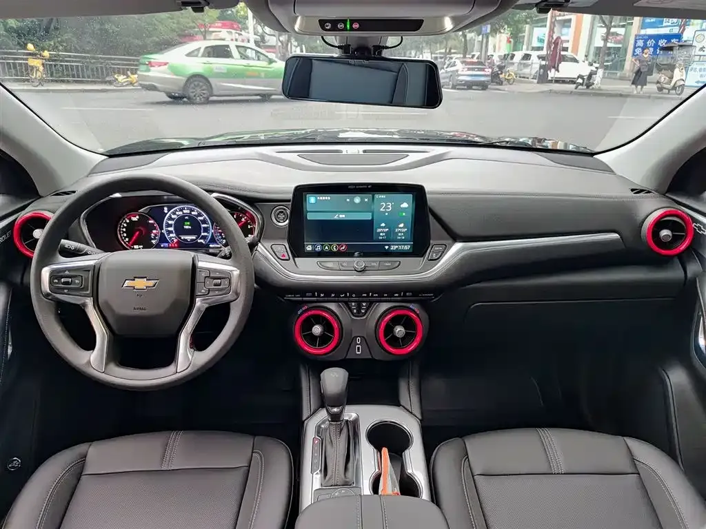 Chevrolet Blazer 2023 из CN, фото 4