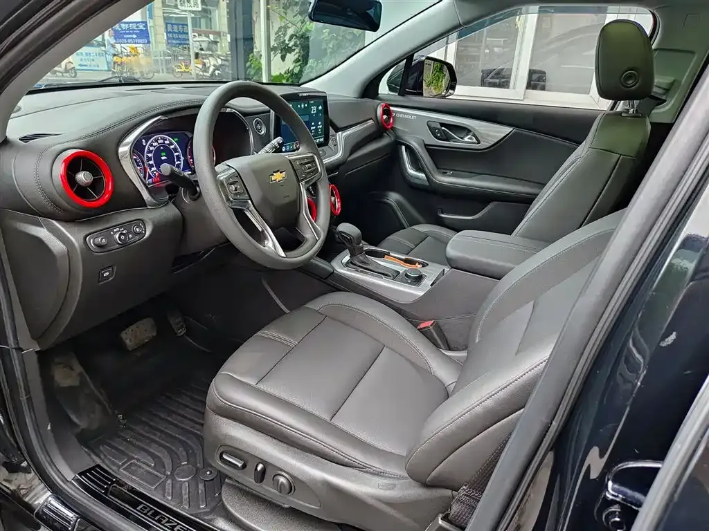 Chevrolet Blazer 2023 из CN, фото 6