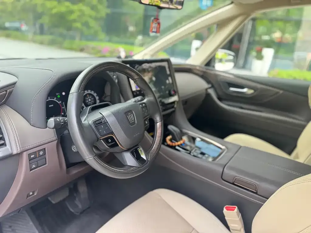 Toyota Vellfire — фото 4