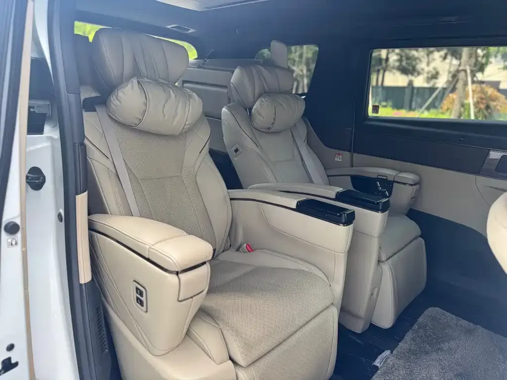 Toyota Vellfire — фото 9