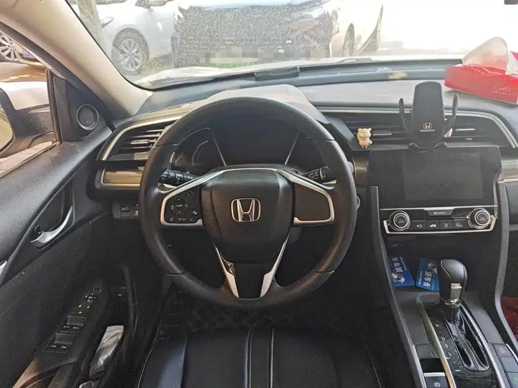 Honda Civic — фото 7
