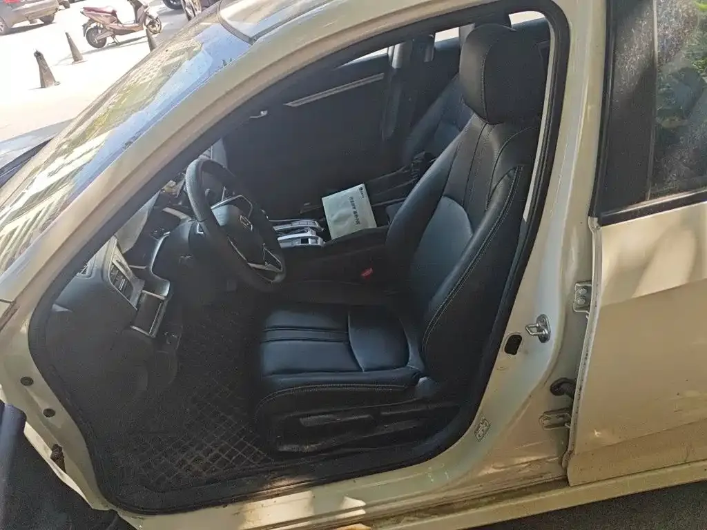 Honda Civic — фото 9