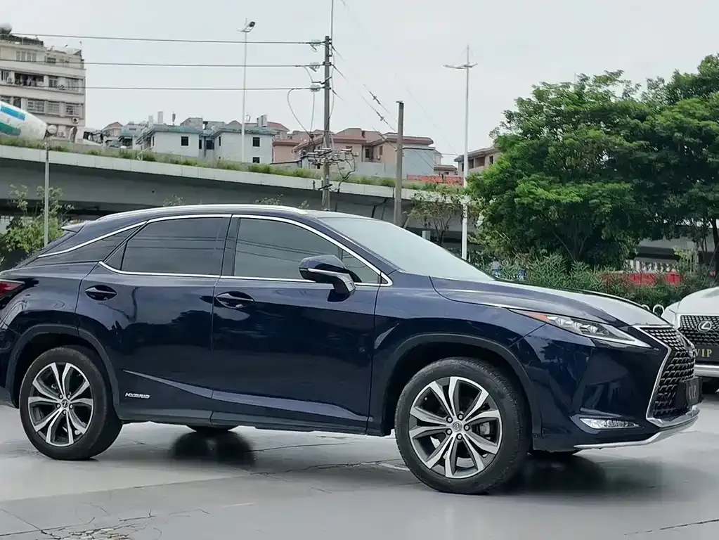 Lexus RX — фото 8