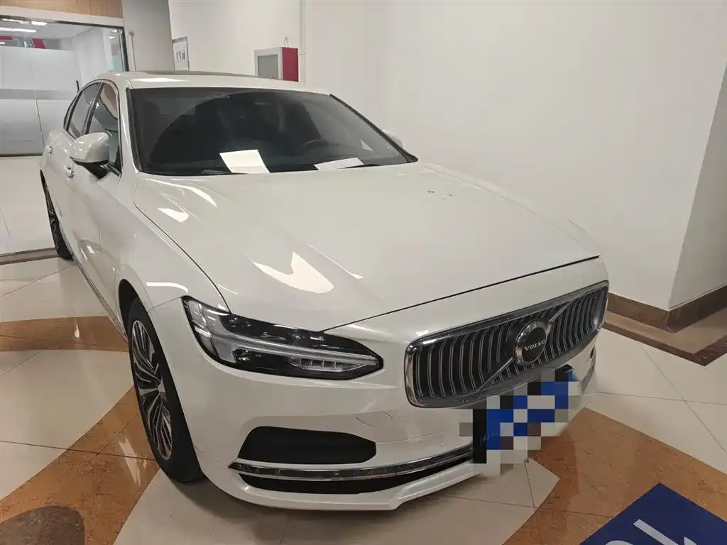 Volvo S90 — фото 4