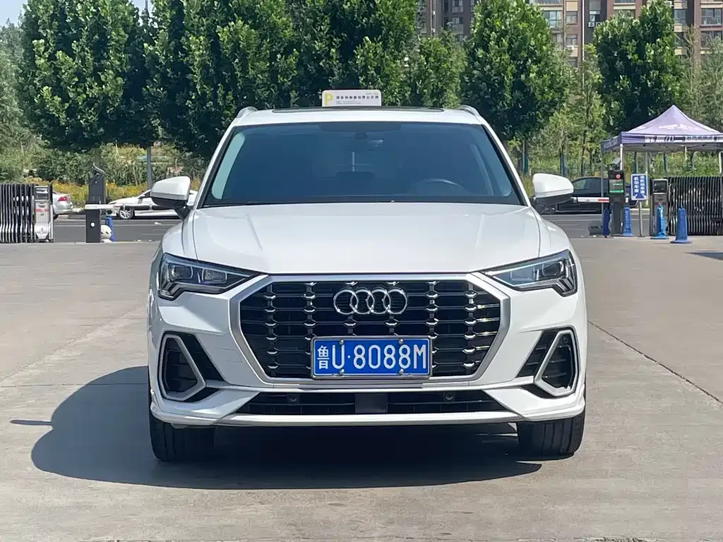 Audi Q3 — фото 9