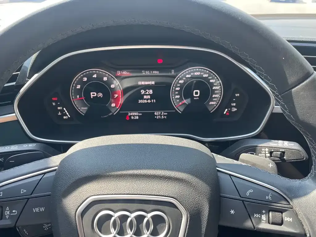 Audi Q3 — фото 3