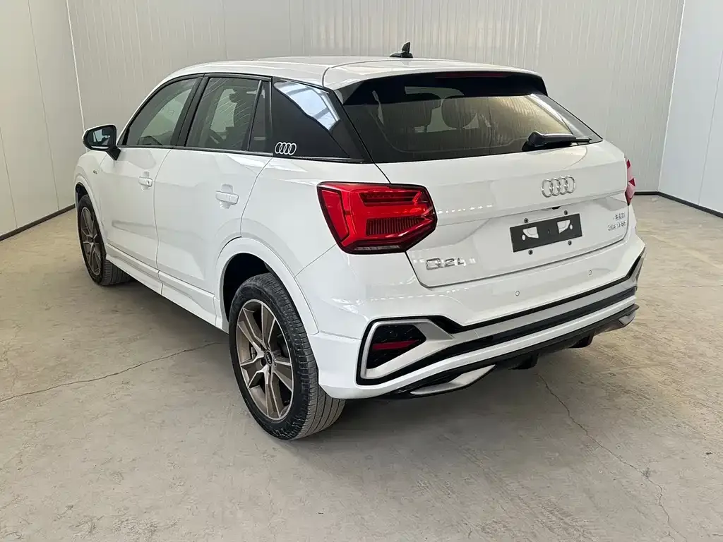 Audi Q2L 2022 из CN, фото 4