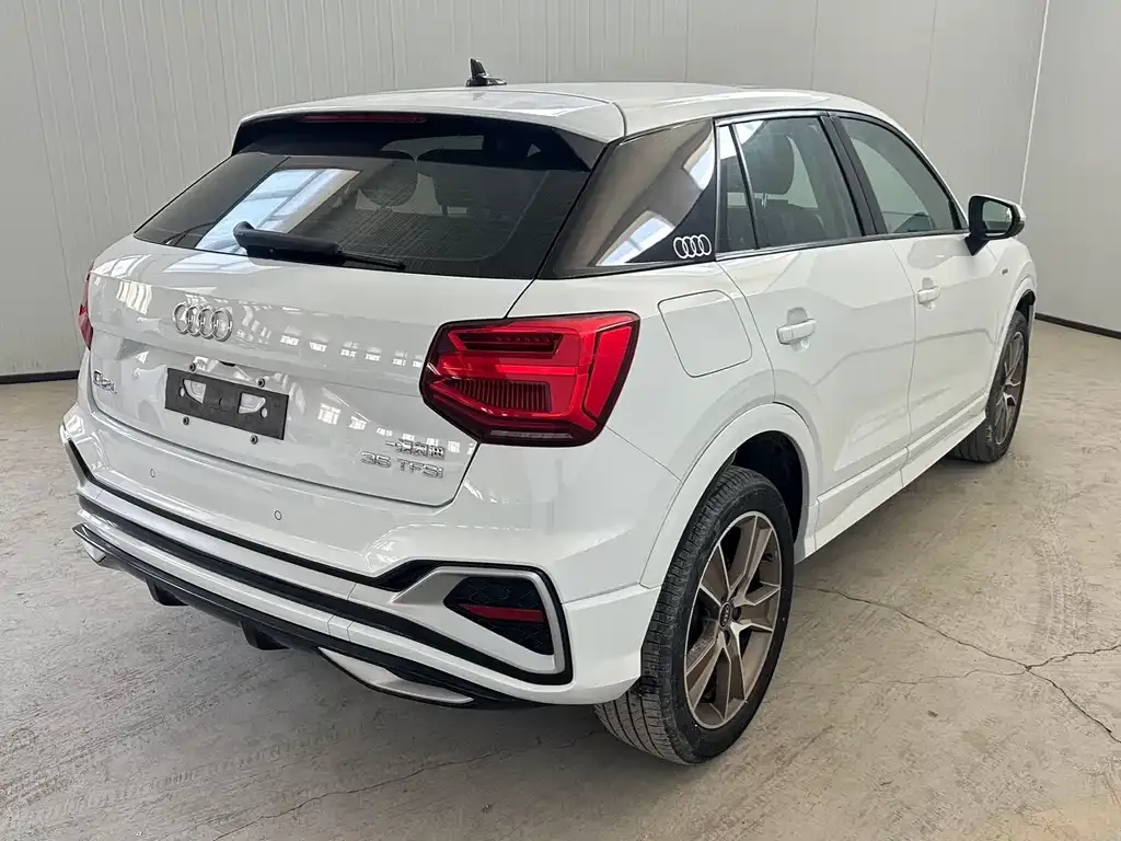 Audi Q2L 2022 из CN, фото 10
