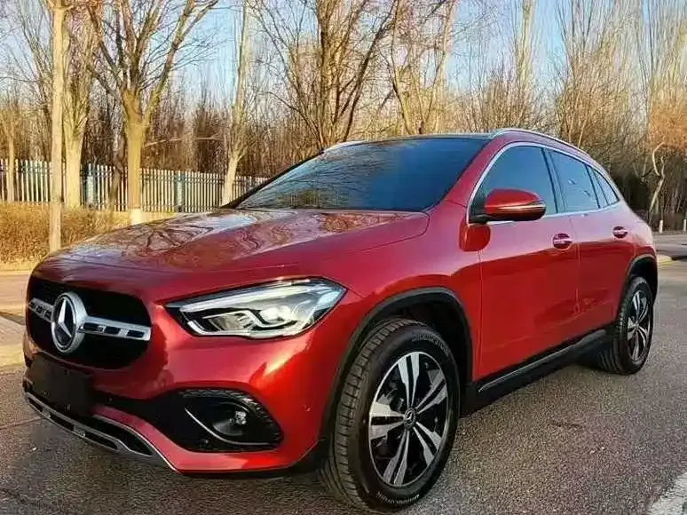 Mercedes-Benz GLA — фото 1