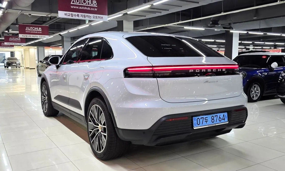 Porsche Macan 2025 из KR, фото 2