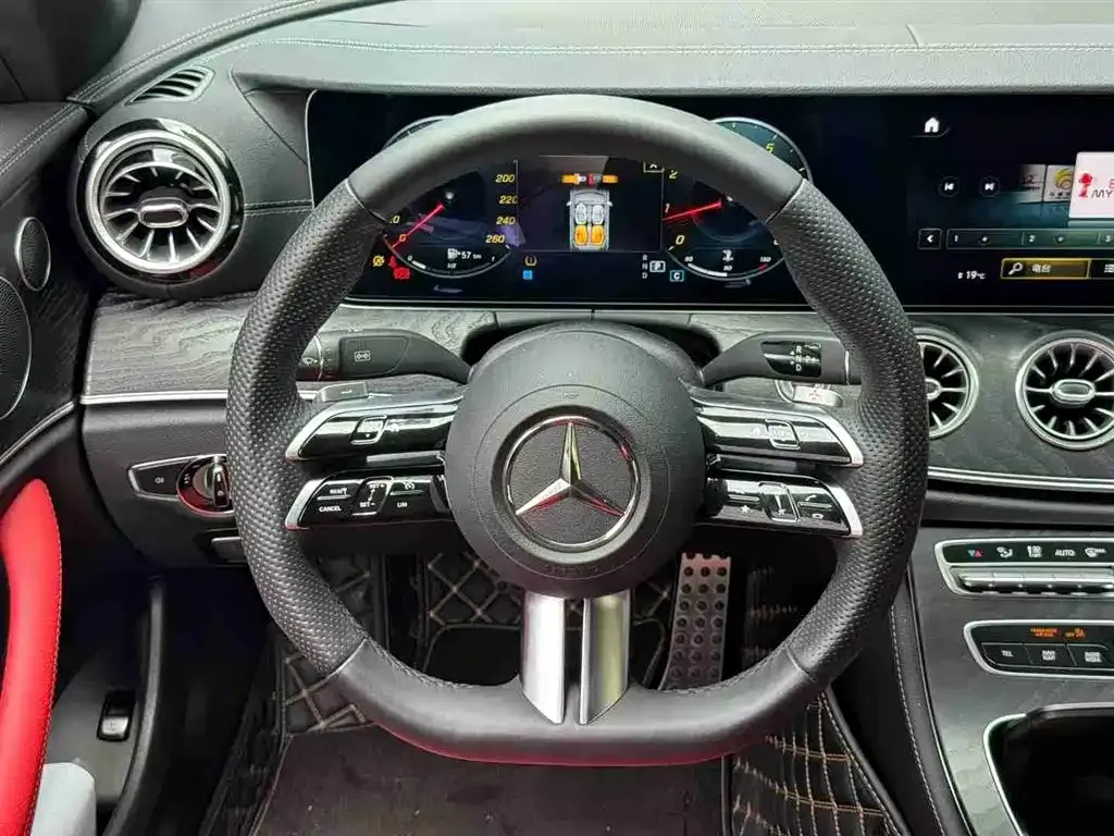 Mercedes-Benz E-Class (Import) — фото 3