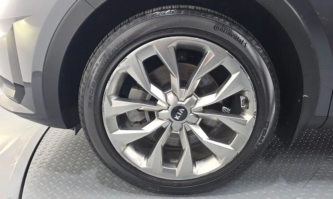 Kia Sorento — фото 7