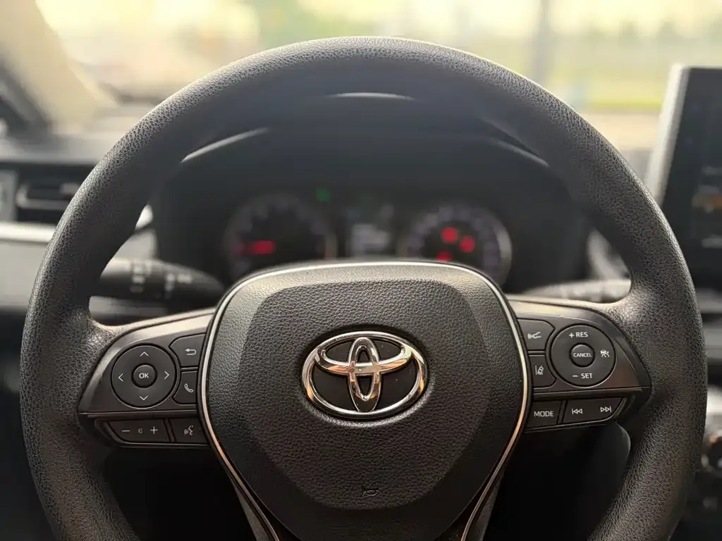 Toyota Wildlander — фото 4