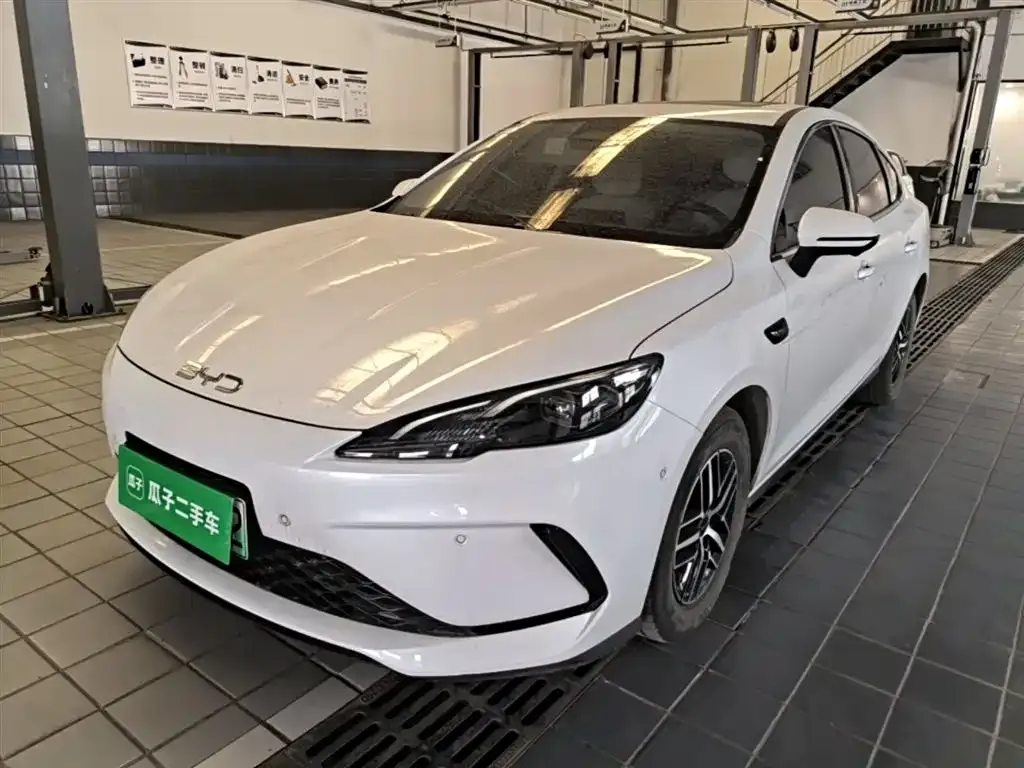 BYD Seal 05 DM-i — фото 1